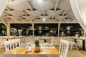 Pela Mare Hotel