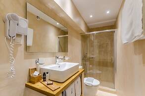 Pela Mare Hotel