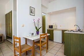 Royal Apart Hotel