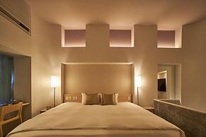 Roppongi Hotel S