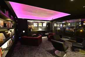 Roppongi Hotel S