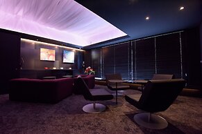 Roppongi Hotel S