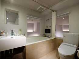 Roppongi Hotel S