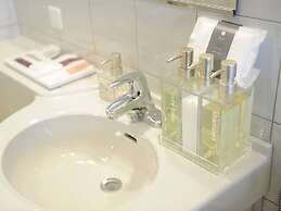 Roppongi Hotel S
