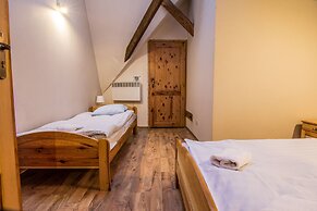Top Hostel