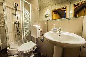 Top Hostel