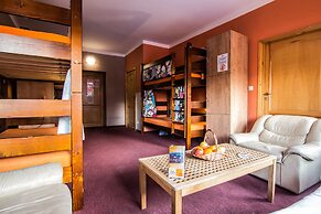 Top Hostel