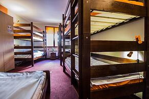 Top Hostel