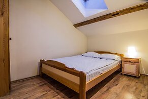 Top Hostel