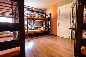 Top Hostel