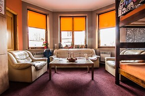 Top Hostel