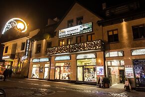 Top Hostel