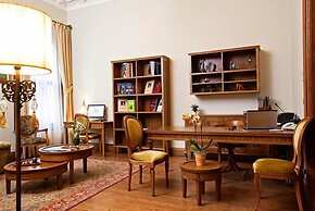 Celine Hotel