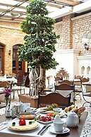 Celine Hotel