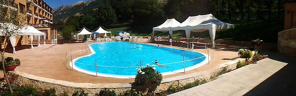 Kiris Hotel