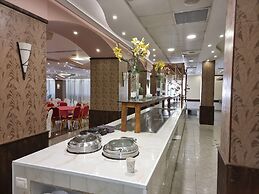Ararat Hotel