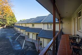 Elphin Motel & Serviced Apartments