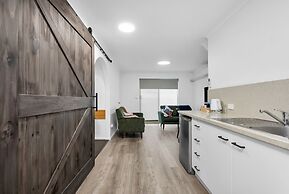 Elphin Motel & Serviced Apartments