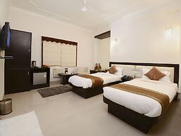 Hotel Maniram Palace