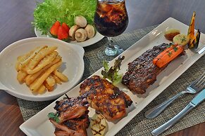 Guam Plaza Resort