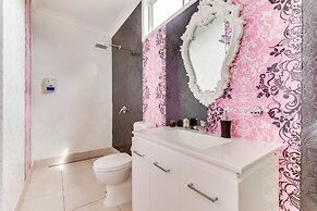 Coral Inn Boutique Motel