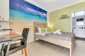 Coral Inn Boutique Motel