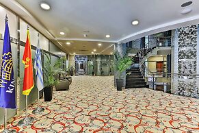 KINGS PARK HOTEL