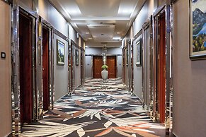 KINGS PARK HOTEL