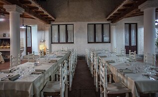 Hotel Sandalyon