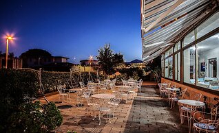 Hotel Sandalyon