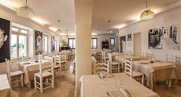Hotel Sandalyon