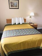 Perth Plaza Inn & Suites