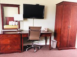 Perth Plaza Inn & Suites