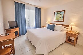 Las Olas Resort