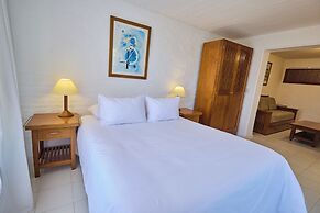 Las Olas Resort