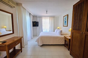 Las Olas Resort