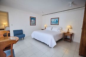 Las Olas Resort