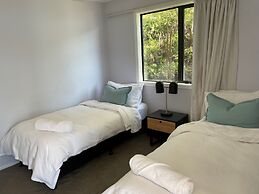 The Lodge At Te Rawa - Boat Access Only