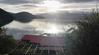 The Lodge At Te Rawa - Boat Access Only