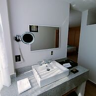 Sunrock Hotel and Suites