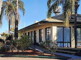 The Aston Motel - Tamworth