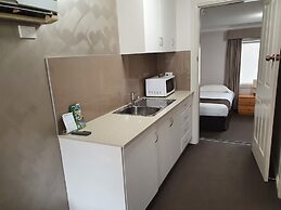 The Aston Motel - Tamworth