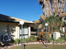 The Aston Motel - Tamworth