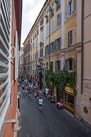 Rome King Suite