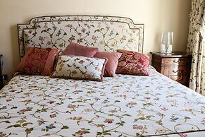 Rome King Suite