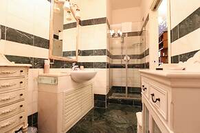 Rome King Suite