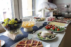Rome King Suite