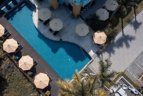 Wave Hotel Pattaya