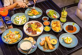 Wave Hotel Pattaya