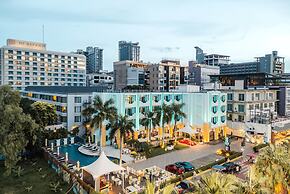 Wave Hotel Pattaya